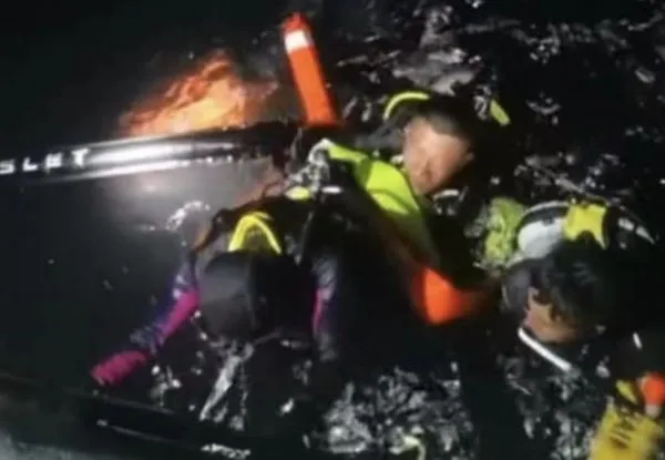 ▲5名失聯潛水客被救起前，已在海上漂流12小時。（圖／翻攝都市快報）