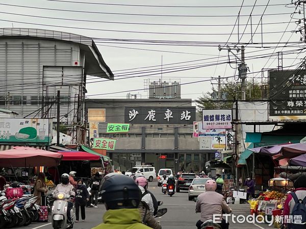 ▲▼沙鹿車站，房市，台中沙鹿             。（圖／記者陳筱惠攝）