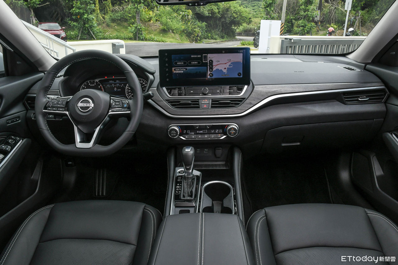 ▲小改款Nissan Altima內外觀都換新，大空間舒適度很加分！（圖／記者徐煜展攝，以下同）