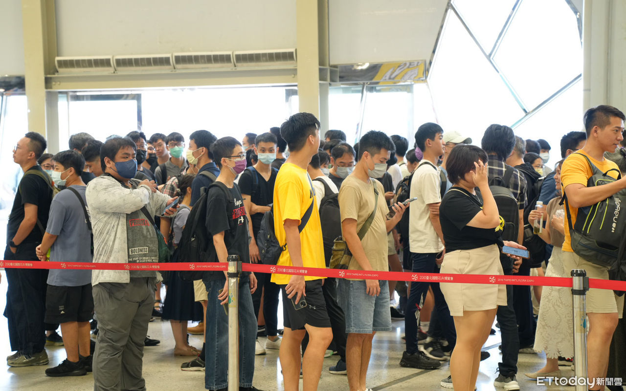 ▲▼直擊／2023夏日電玩展迎開幕人潮　海量玩家湧花博塞爆會場。（圖／記者樓菀玲攝）