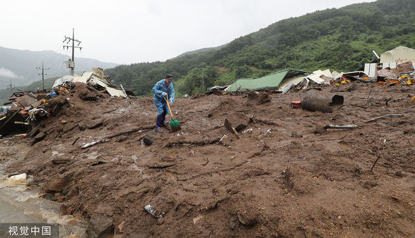 ▲▼南韓暴雨導致山崩土石流、慶尚北道、慶北醴泉郡災情慘重。（圖／CFP）
