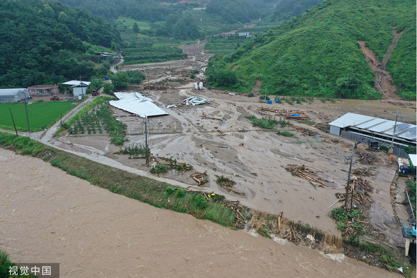 ▲▼南韓暴雨導致山崩土石流、慶尚北道、慶北醴泉郡災情慘重。（圖／CFP）