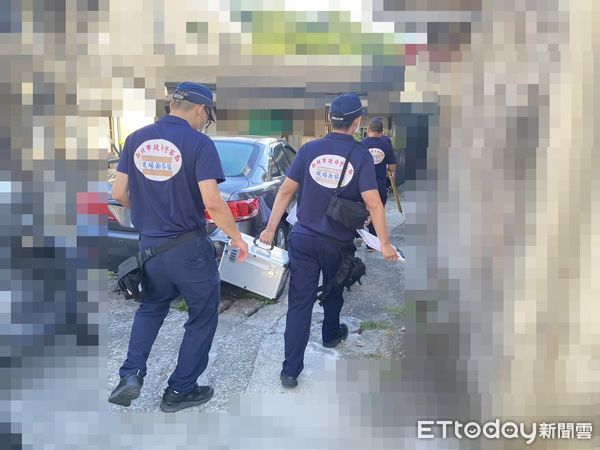 ▲▼    瑞芳命案，鑑識人員現場採證         。（圖／記者郭世賢攝）