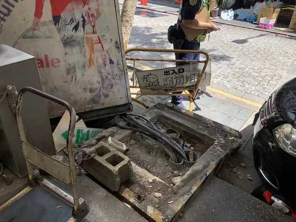 ▲中壢前站地區無預警大停電，民眾怨聲連連