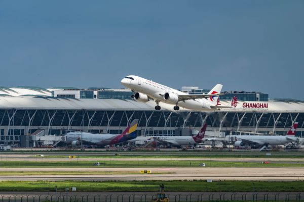 ▲▼陸第二架國產C919客機交付東方航空。（圖／翻攝自澎湃新聞）