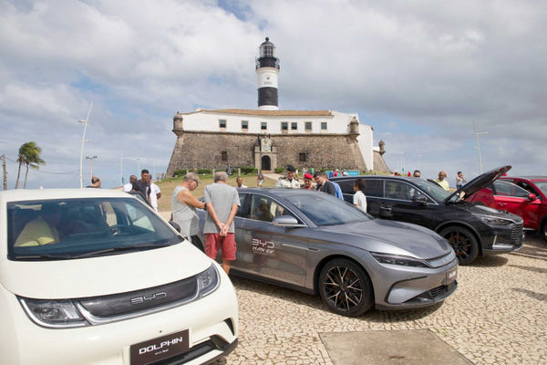 比亞迪拓展電動車版圖至巴西，宣布在巴西建設大型生產基地。（圖／新華社）