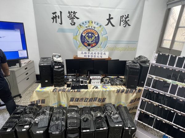 ▲▼雄警高空垂降！破窗直搗博弈地下機房，1年「洗錢90億」首腦栽了。（圖／記者賴文萱翻攝）