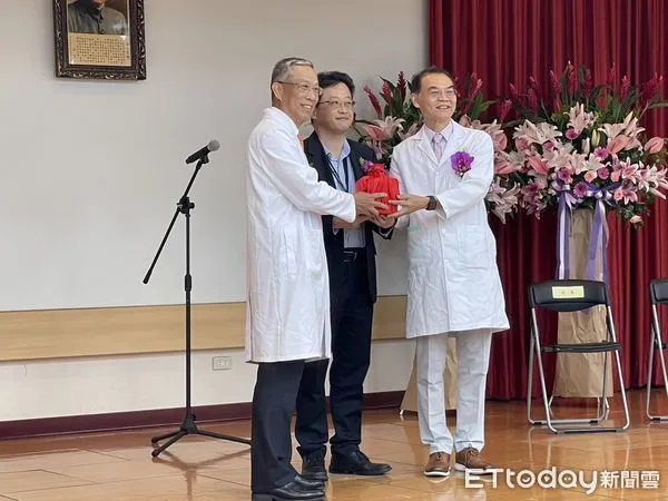 蕭勝煌接任台北市立聯合醫院總院長。（圖／記者趙于婷攝）
