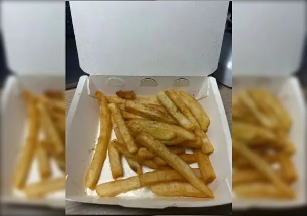 ▲▼外帶春水堂薯條105元…開蓋份量讓她超衝擊 員工曝2主因。（圖／翻攝自Dcard）