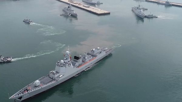 ▲5艘參加中俄「北部·聯合-2023」聯演的解放軍艦艇，由齊齊哈爾艦為指揮艦。（圖／CFP）