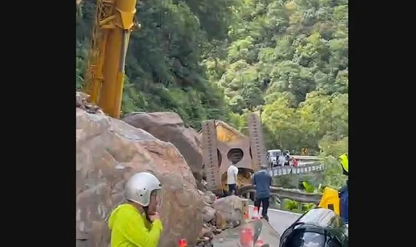 ▲▼北宜公路封閉。（圖／民眾提供）