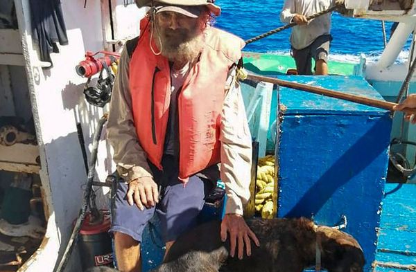 ▲▼澳洲男子Timothy Lyndsay Shaddock或Tim Shaddock與狗海上漂流獲救。（圖／CFP）
