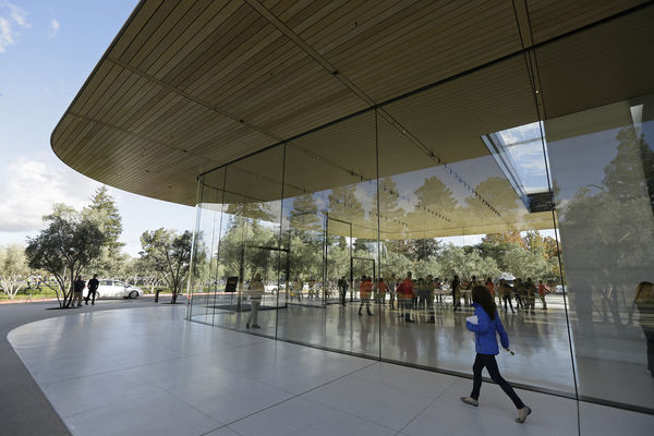 ▲▼美國加州的蘋果總部遊客中心（Apple Park Visitor Center）。（圖／達志影像／美聯社）