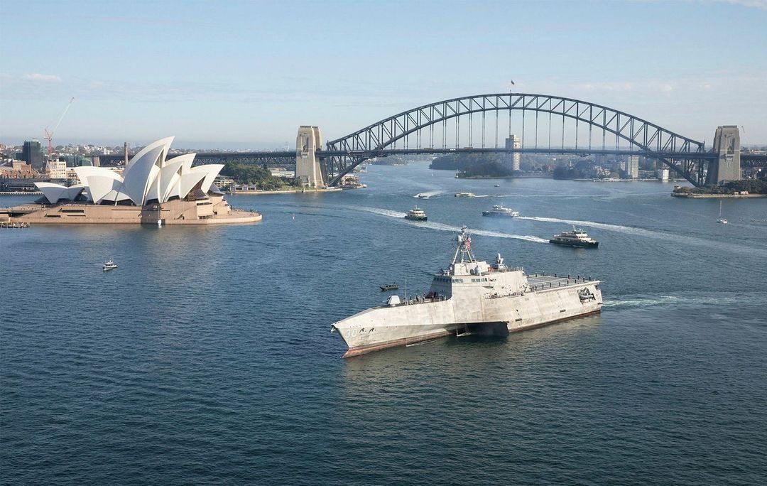 ▲▼ 美軍獨立級濱海作戰艦「坎培拉號」（USS Canberra）22日在澳洲雪梨成軍服役。（圖／翻攝自推特／U.S. Embassy Australia）