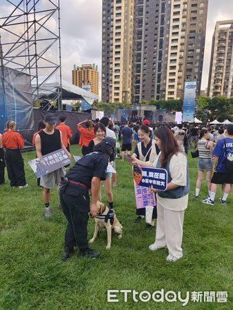 ▲▼台中警方舉辦反毒反詐欺全國街舞比賽，46組決選隊伍馬拉松式連跳7小時，吸引上萬人到場欣賞。（圖／台中警方提供，下同）