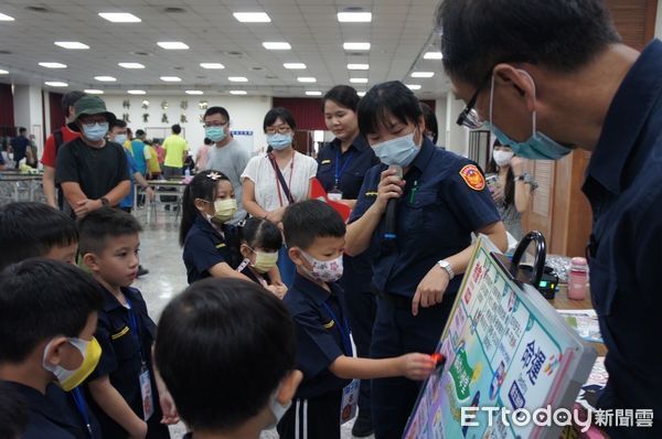 ▲台南市警局2023年暑期青春專案-小小警察體驗營系列活動，7月22日、23日在警察局辦理2個場次，居住溪北地區的市民朋友可以就近在新營的警察局參加。（圖／記者林悅翻攝，下同）