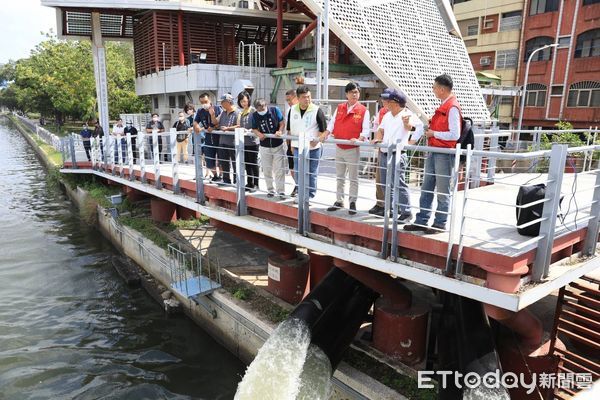 ▲▼颱風「杜蘇芮」強降雨恐灌高雄山區，陳其邁急視察：清空25座滯洪池。（圖／記者賴文萱翻攝）