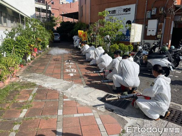 ▲今年首例本土登革熱死亡個案為台南市40多歲女性，目前累積本土病例為524例，衛生局擴大化學防制及擴大採檢、孳生源清除及病媒蚊密度調查等工作。（圖／記者林悅翻攝，下同）