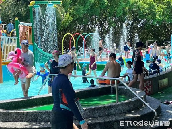 ▲▼花蓮知卡宣綠森林親水公園夏季戲水活動26日下午2點起休園。（圖／記者王靜雪兆麟翻攝，下同）