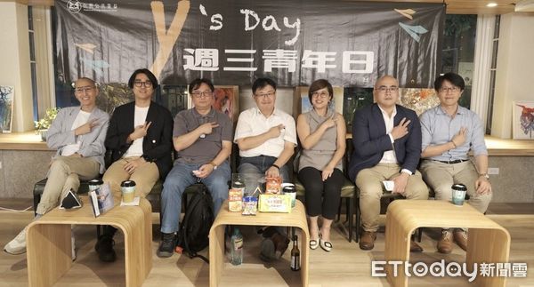 ▲Y’s Day 「週三青年日」，26日晚間舉行「司法改革」系列第4場座談活動，探討「從通靈到通譯 ——司法如何與社會溝通 」 。（圖／記者陳弘修攝）