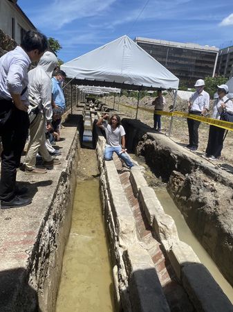 ▲▼北市大安區金華公共住宅基地挖出疑史前陶。（圖／北市政府文化局）