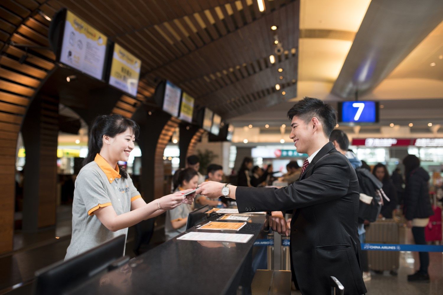 ▲▼台灣虎行今日宣布為擴大桃園機場的營運規模及服務範圍，預計將開放運務員的職缺進行招募。（圖／虎航）