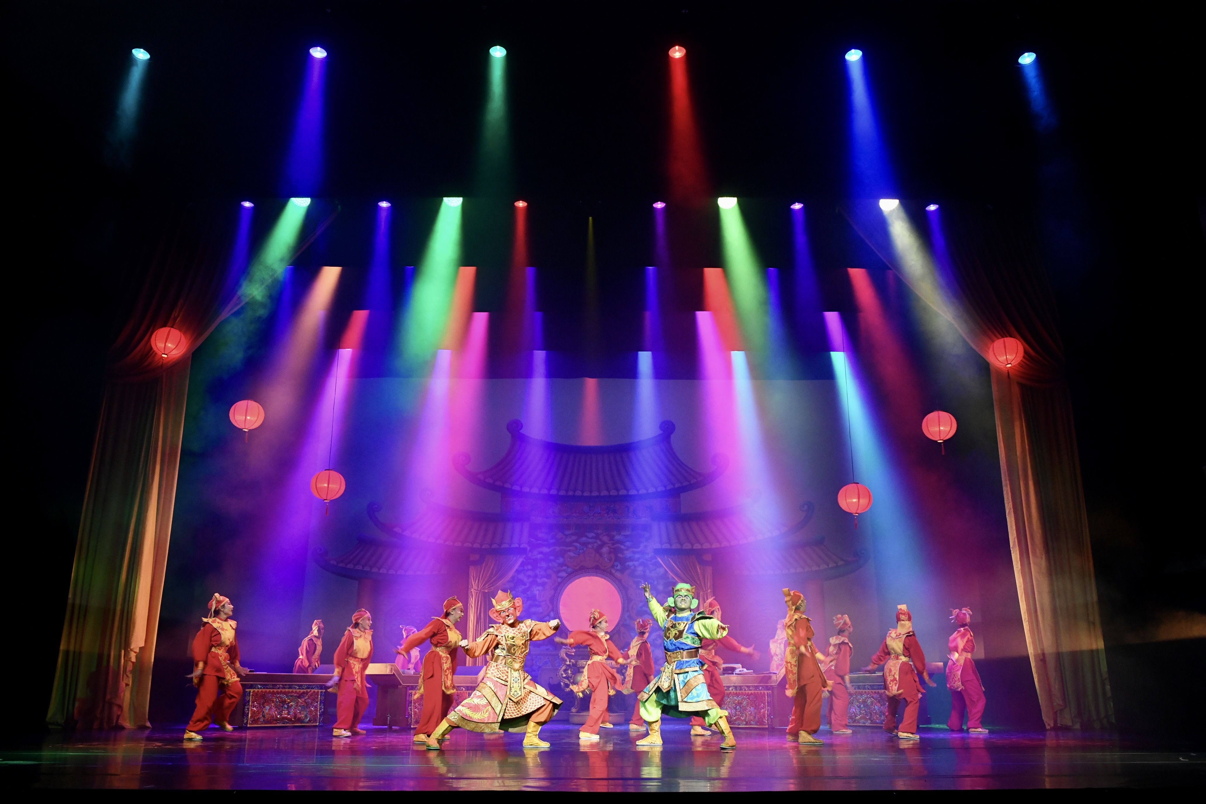 ▲▼紙風車劇團《順風耳的新香爐》將在台北城市舞台40周年開幕慶系列活動首檔演出。（圖／紙風車劇團提供）