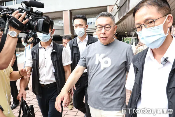 ▲民眾黨總統參選人柯文哲演唱會後受訪。（圖／記者林敬旻攝）