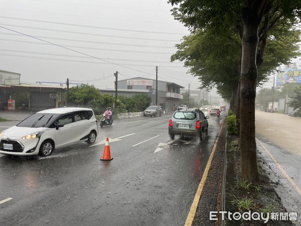 ▲彰化市淹水。（圖／警方提供）