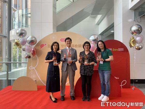 ▲▼ 嘉義市榮獲國民健康署五項B、C型肝炎篩檢績優獎  。（圖／嘉義市政府提供）