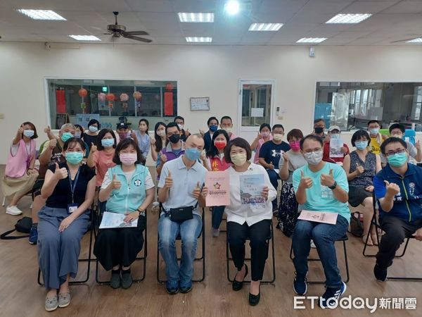 ▲▼  嘉義市心康復之友協會榮獲社安網績優團體 公私協力共同交織精神疾病復元支持網絡  。（圖／嘉義市政府提供）