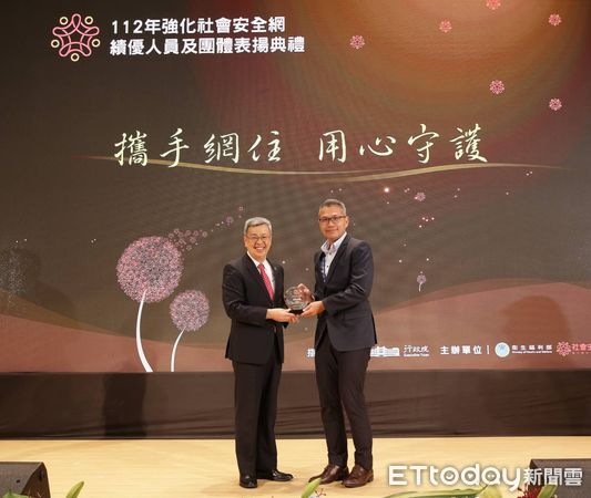 ▲▼  嘉義市心康復之友協會榮獲社安網績優團體 公私協力共同交織精神疾病復元支持網絡  。（圖／嘉義市政府提供）