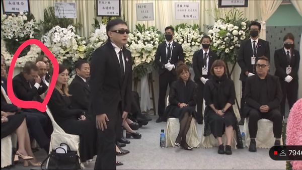 ▲▼李玟老公和疑似拭淚。（圖／翻攝自Nancy Lee YouTube頻道）