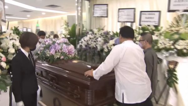 ▲李玟出殯。（圖／翻攝自YouTube／Nancy Lee）