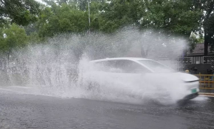 ▲▼北京暴雨。（圖／新華社）