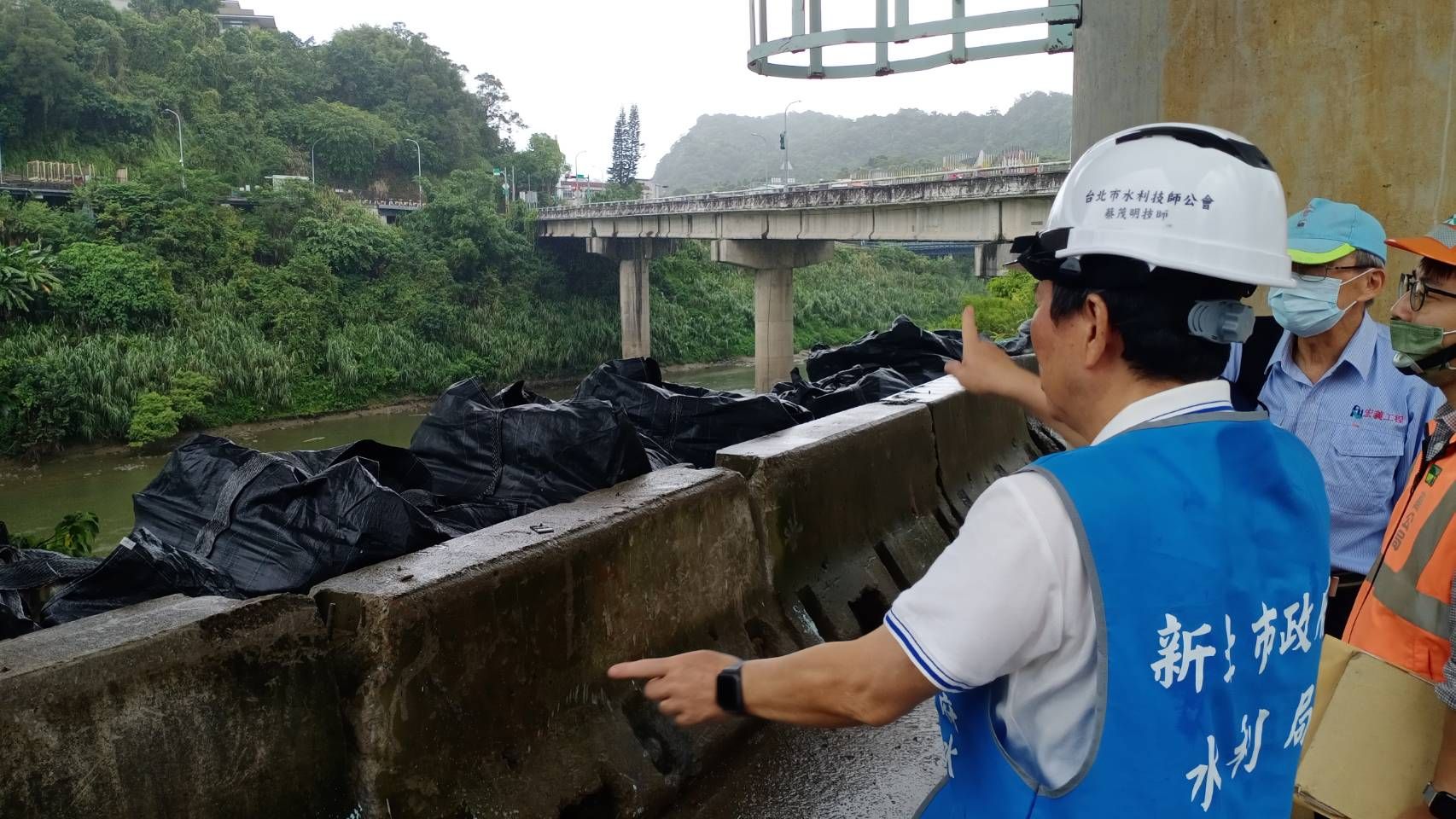 ▲颱風「卡努」路徑西修 新北水利局嚴陣以待提早應變。（圖／新北市水利局提供）