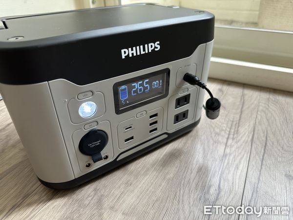 ▲PHILIPS 600W儲能行動電源。（圖／記者蔡惠如攝）