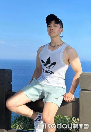 ▲高雄凱旋路派出所員警黃信翔             。（圖／記者吳奕靖翻攝）