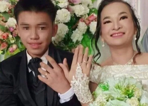▲▼印尼41歲少婦瑪麗安娜與16歲少年凱文結婚。（圖／翻攝自Facebook）