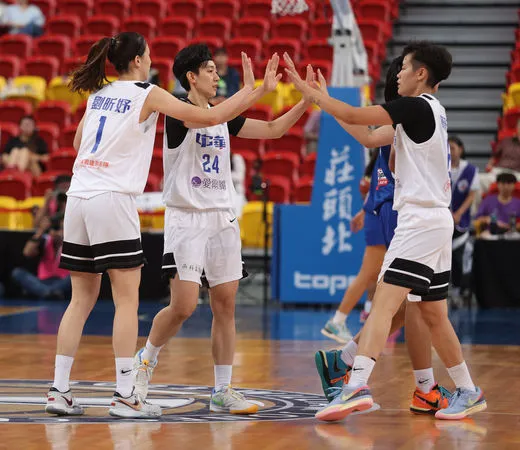 ▲女籃中華藍在瓊斯盃首日擊敗菲律賓。（圖／籃協提供）