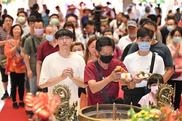 ▲世界室內最高關公神像重現，桃園威天宮安座大典莊嚴隆重