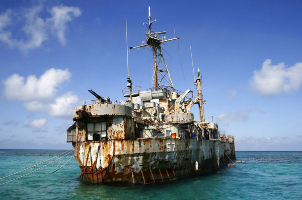 ▲▼菲律賓破舊軍艦「坐灘」仁愛礁已20多年。（圖／達志／美聯社）