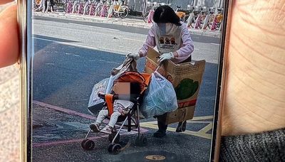 1歲女兒送托嬰...保母「邊推娃娃車邊撿回收」　爸氣炸PO網！