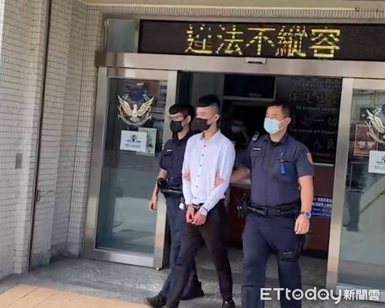 ▲彰化警方逮捕詐騙集團車手。（圖／記者唐詠絮翻攝）