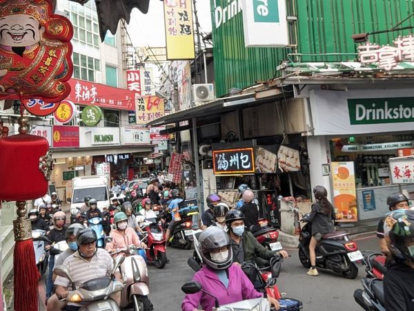 ▲▼東森房屋龍井東海加盟店談區域房市。（圖／業者提供）
