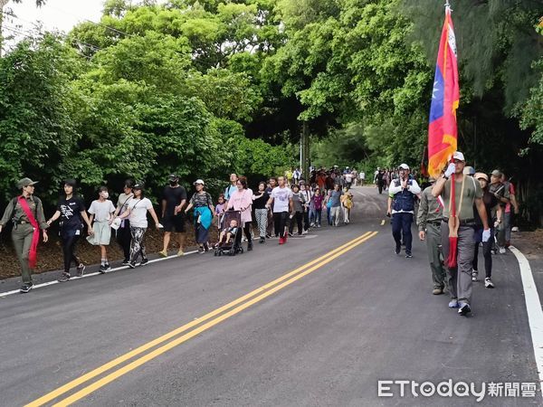 ▲▼金門國家公園管理處為紀念八二三砲戰65週年，舉辦823夜行軍活動。（圖／記者林名揚翻攝）