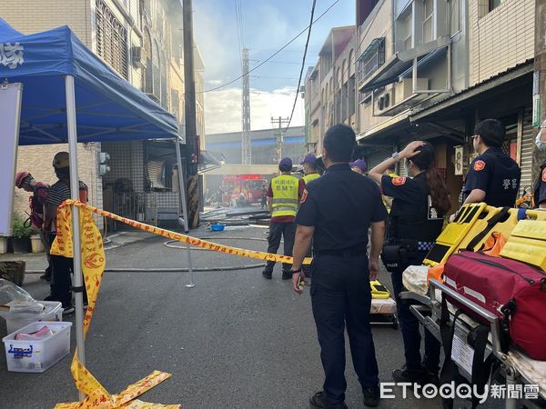 ▲▼       桃園透天厝火警，     。（圖／平鎮消防局提供）