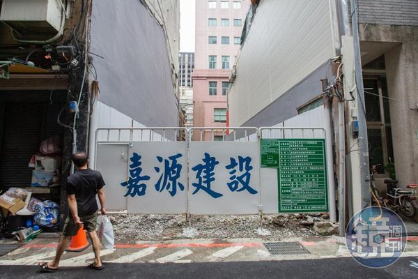 危老重建竟換來一場空！嘉源建設倒閉跑路，泊山妍爛尾案的地主戶欲哭無淚。