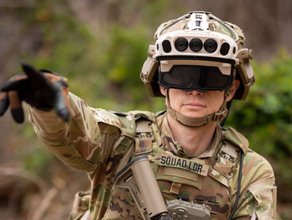 ▲▼微軟（Microsoft）所研發的單兵新裝備「整合視覺擴增系統」（Integrated Visual Augmentation System,IVAS）戰術頭盔。（圖／翻攝自美國陸軍）