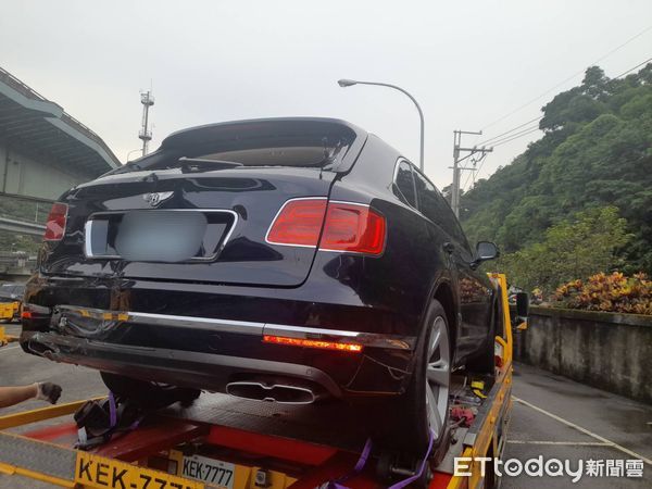 ▲▼  車禍           。（圖／記者戴上容攝）